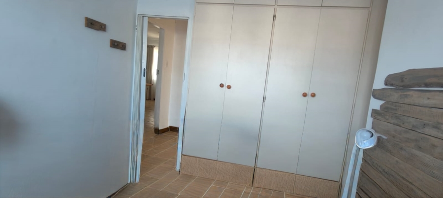 To Let 3 Bedroom Property for Rent in Overbaakens Eastern Cape